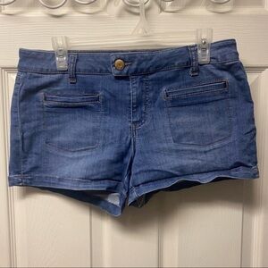 Maurices 9/10 stretchy feel shorts‎